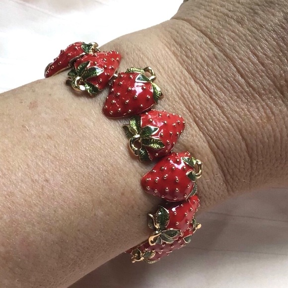 Kenneth Jay Lane Jewelry - Kenneth Jay Lane KJL vintage Strawberry link bracelet RARE